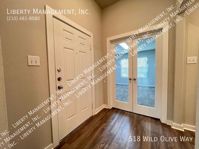 Building Photo - 518 Wild Olive Wy