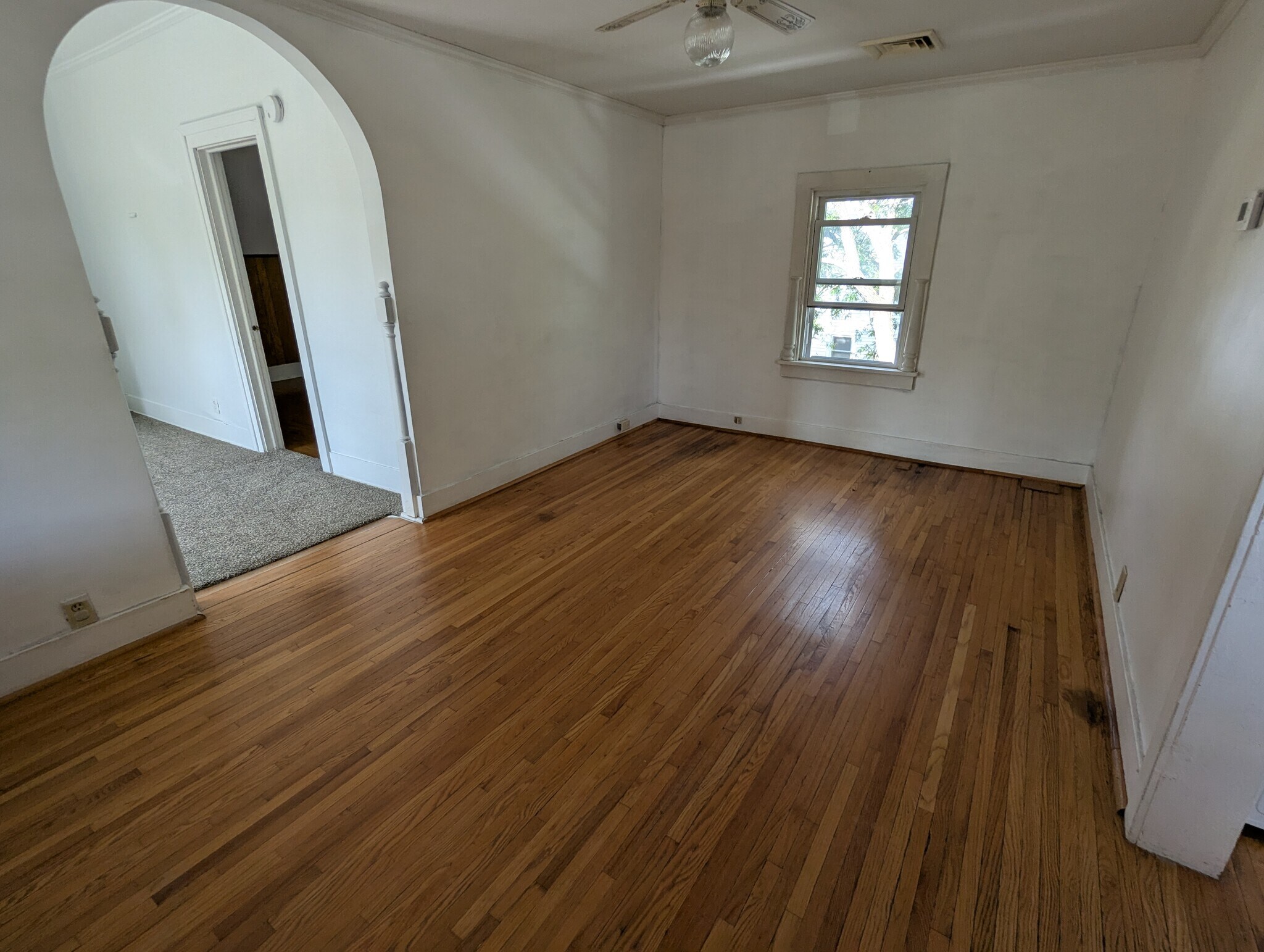 dining room - 18 Madison St