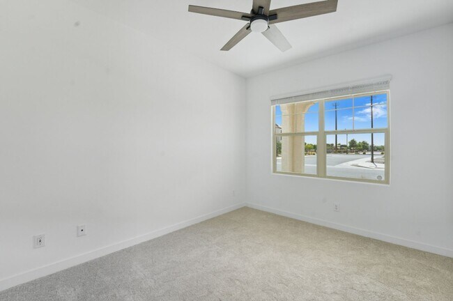 Building Photo - Like Brand New Luxurious Modern 3 Bedroom 2 Bath Townhome in Warner Meadow – Rare Rental Opportun...
