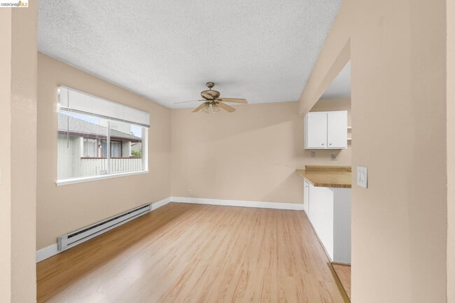 Building Photo - 981 Cheryl Ann Cir