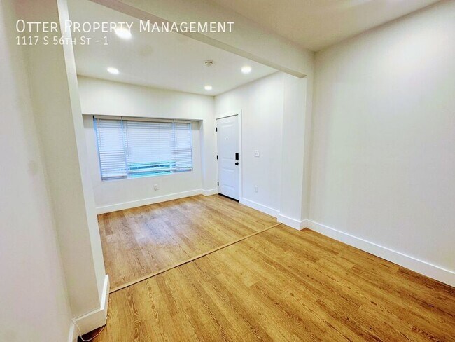 Building Photo - 1117 S 56th St