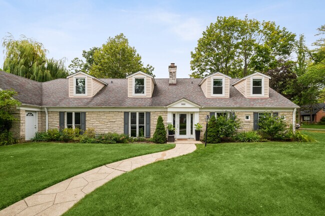 Primary Photo - 930 Harvard Ct