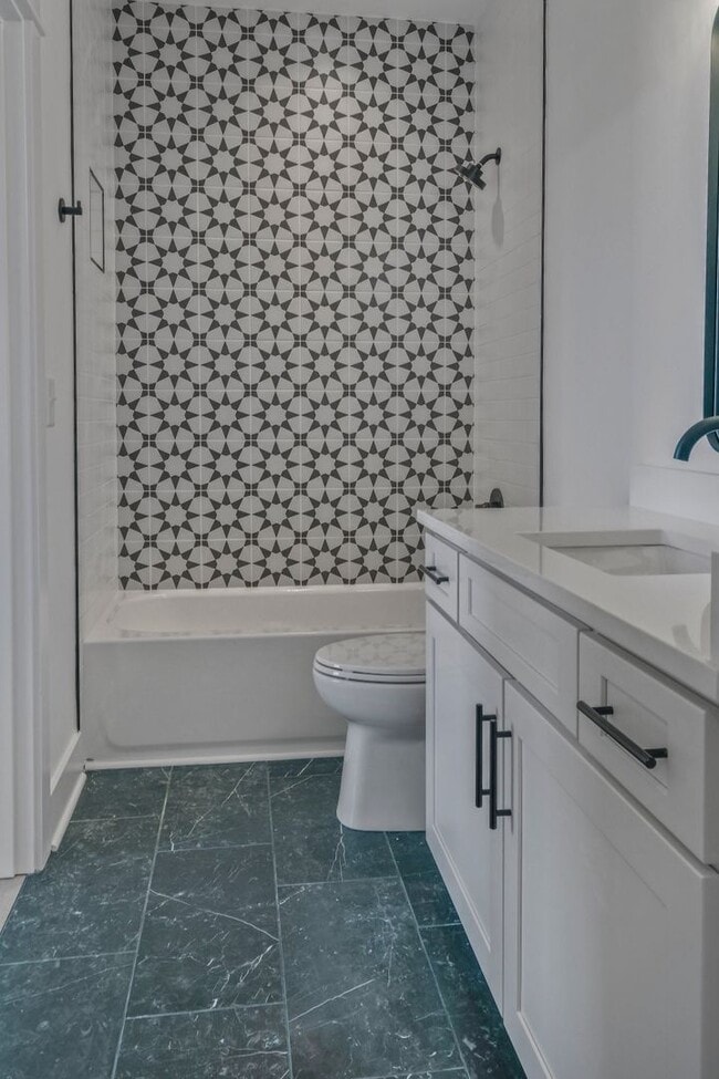 Building Photo - Available March Move In!!! Beautiful 3 Bedroom, 3.5 Bath Townhouse in East Nashville! Rooftop dec...