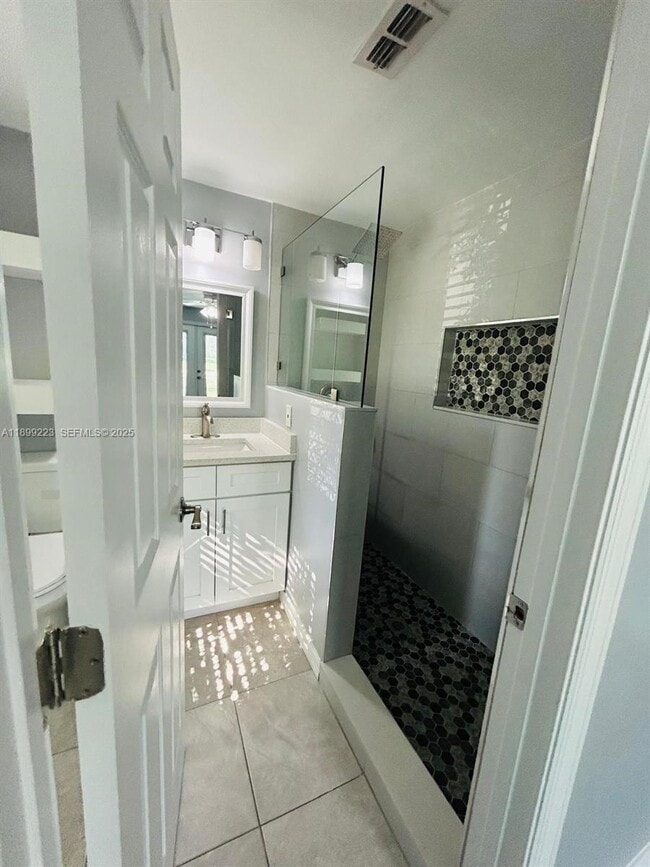 Building Photo - 2013 Finland Dr