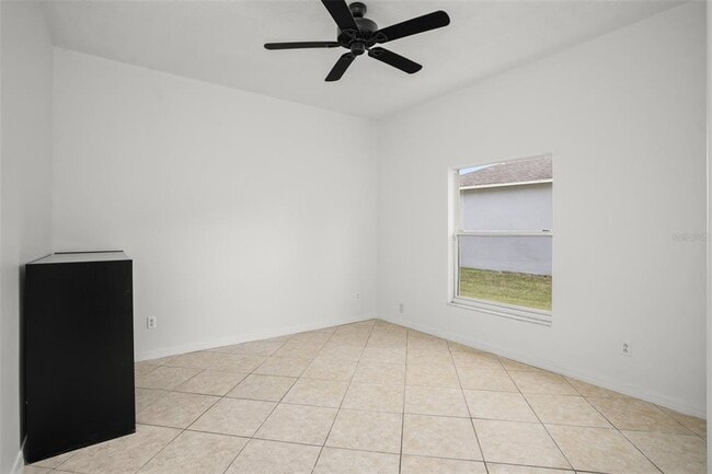 Building Photo - 9727 Mountain Lake Dr