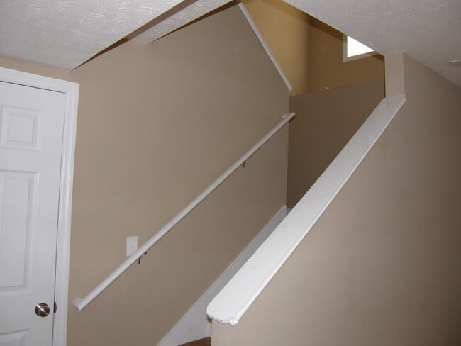 Building Photo - 168 Dunbar Ln