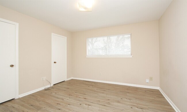 Building Photo - 6406 Ashton St