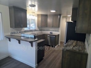 Building Photo - 2118 S Roosevelt St