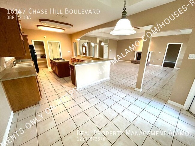 Building Photo - **APPLICATION RECEIVED** **MOVE-IN SPECIAL...