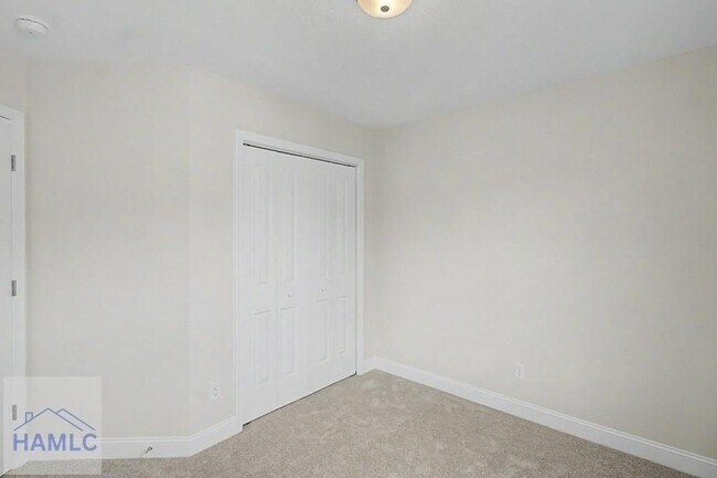 Building Photo - 106 Heirloom Rd