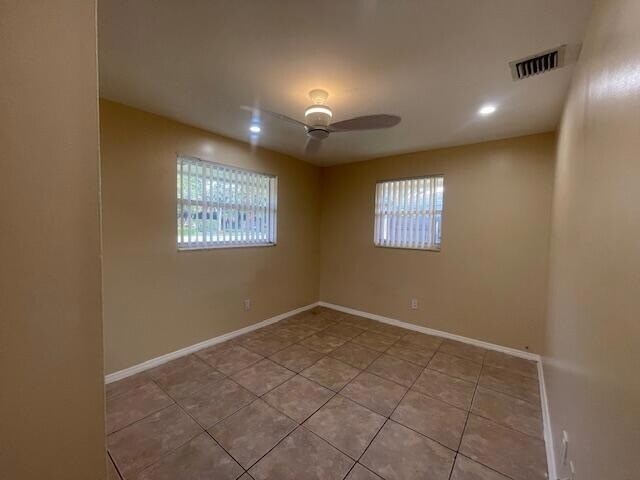 Building Photo - 9482 N Military Trl