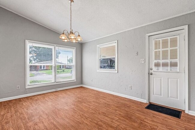 Building Photo - NE – Desirable Neighborhood, Brick Home, W...