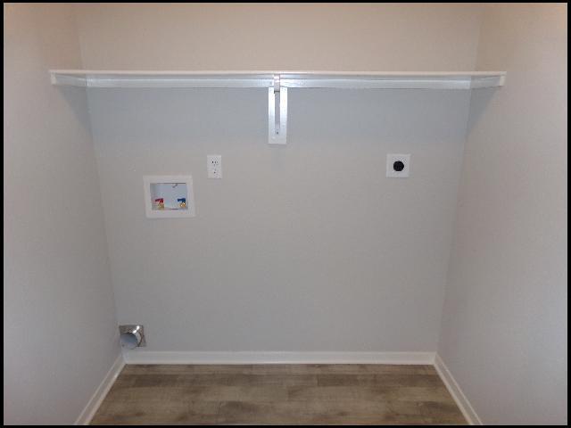 Building Photo - 10 Wisteria Dr