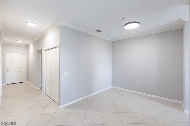 Building Photo - 8550 Kingbird Loop