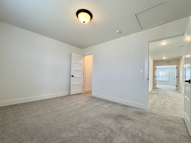 Building Photo - 1603 37th Ave