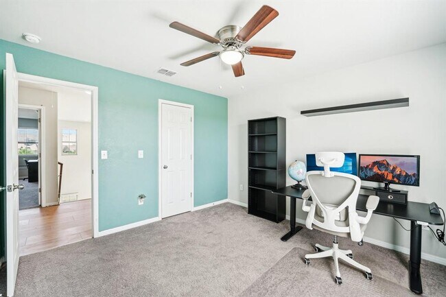 Building Photo - 5303 Marsh Ln