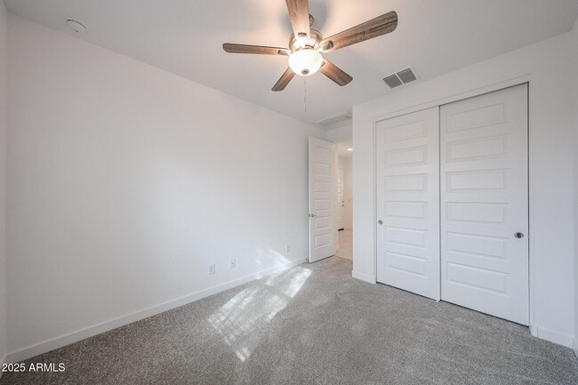 Building Photo - 2068 W Sierra Sunset Trail