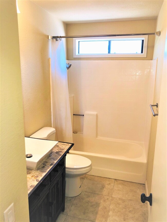 Building Photo - 273 Argus Way