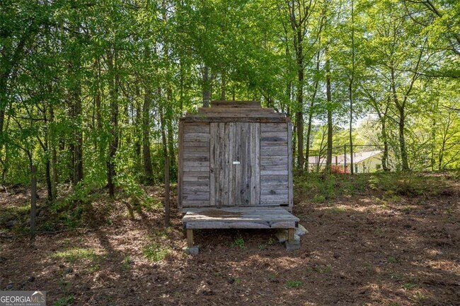 Building Photo - 1540 Magnolia Pl