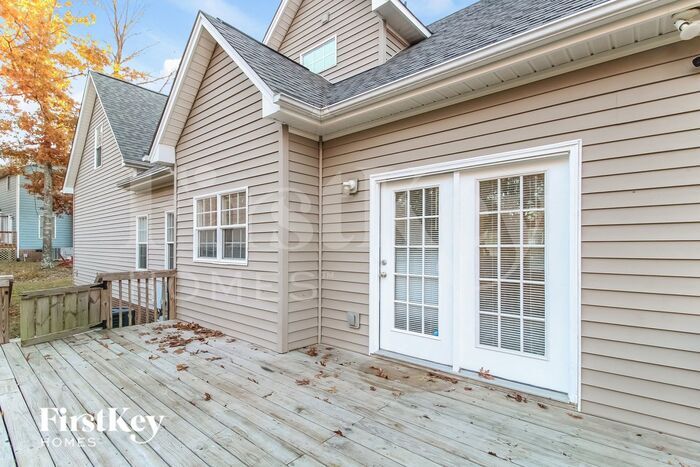 Building Photo - 2808 Lake Hill Ct