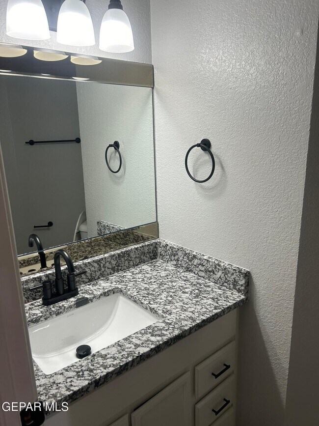 Building Photo - 7401 Le Conte Dr