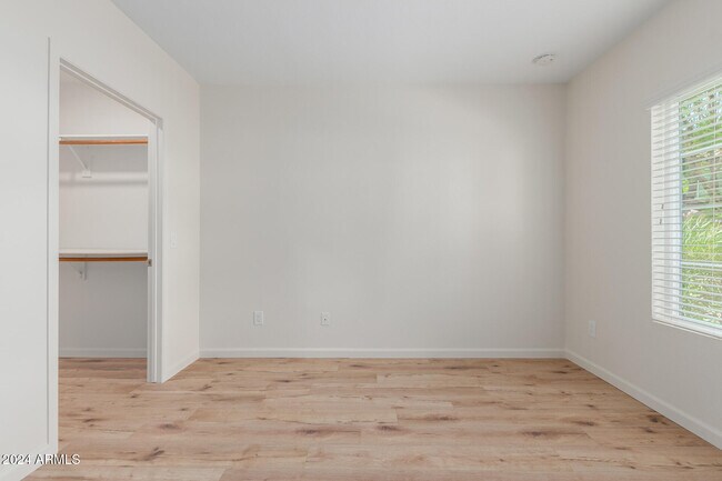 Building Photo - 9450 E Becker Ln