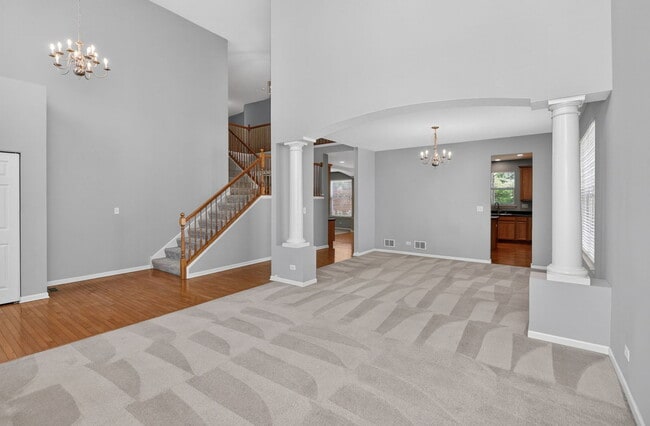 Building Photo - 607 Mansfield Way