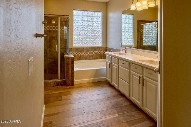 Building Photo - 1884 W Macaw Dr