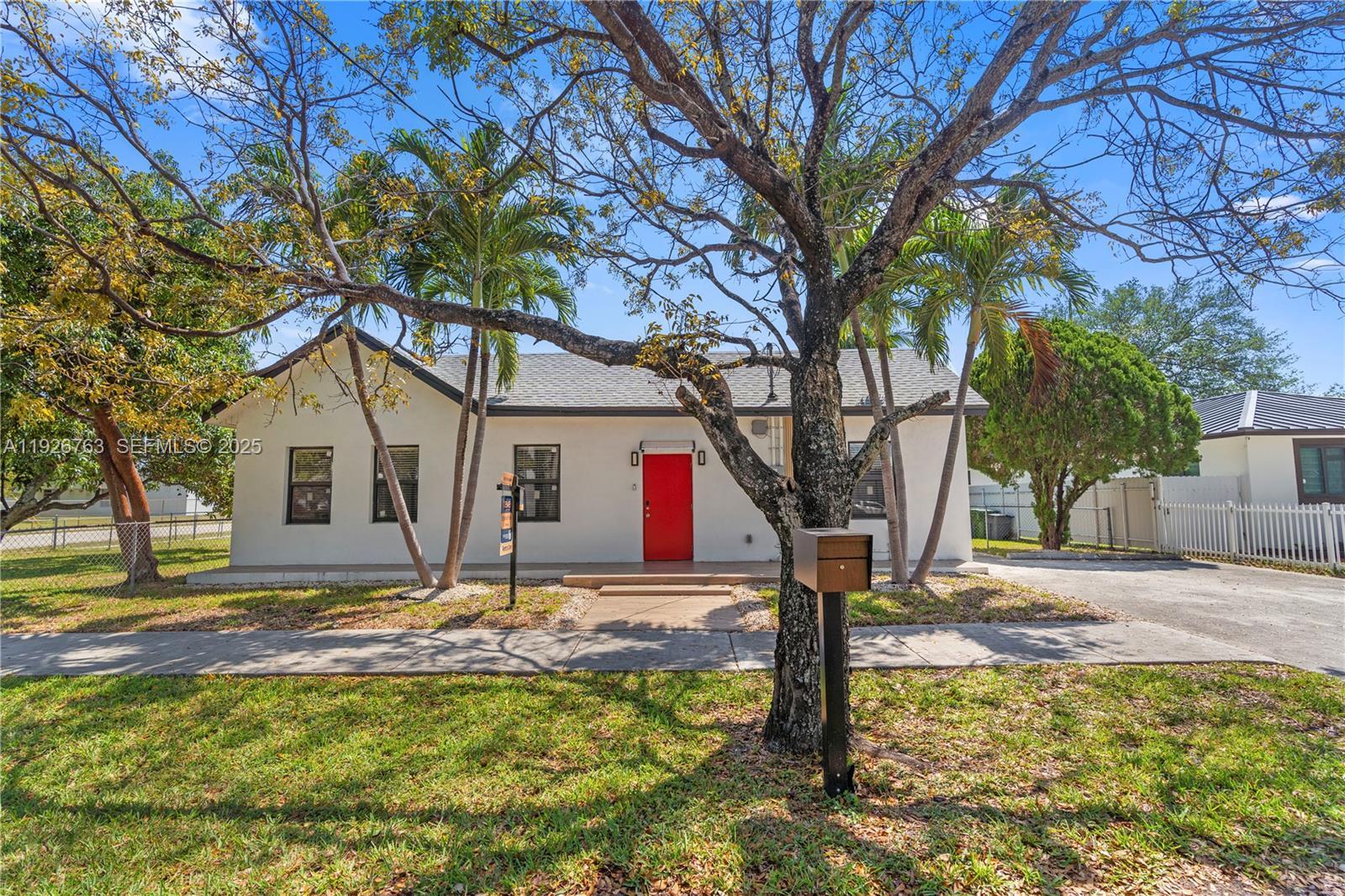 Building Photo - 601 SW 1st St