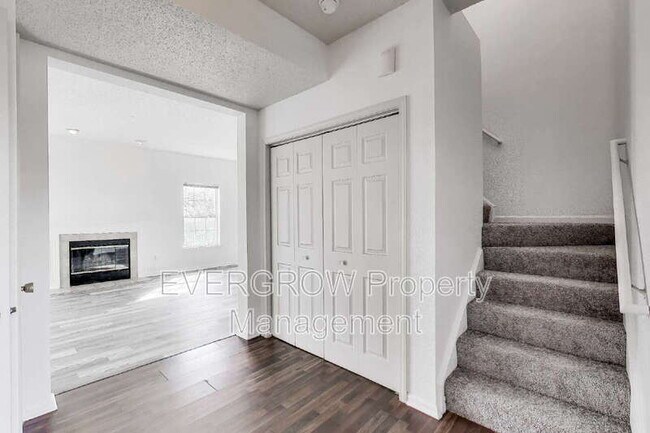 Building Photo - 7139 Kimble Dr