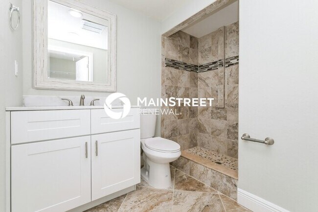Building Photo - 3 Bedroom Pet-Friendly Home in HOLIDAY, FL with Main Street Renewal