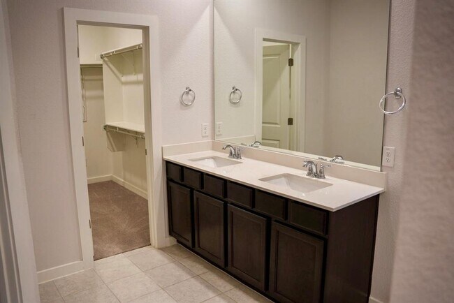 Building Photo - 8215 Prairie Rye Dr