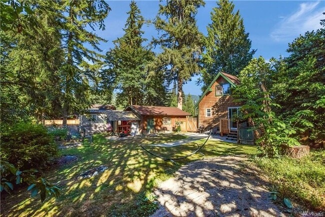 Building Photo - 16112 Jordan Way