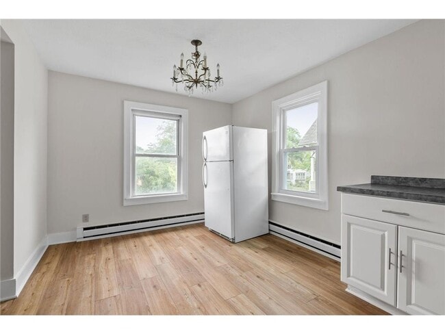 Building Photo - 2610 Dupont Ave S