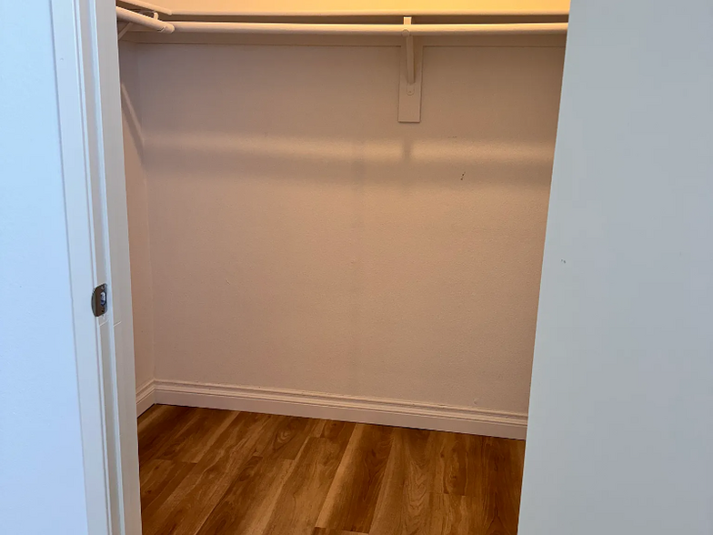 Building Photo - 2425 Purdue Ave