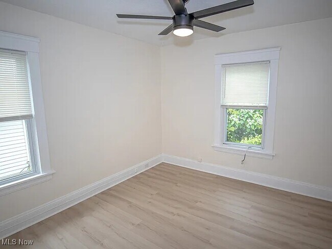 Building Photo - 3219 W 86th St