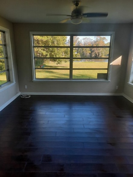 Building Photo - 2109 Hyde Park Rd