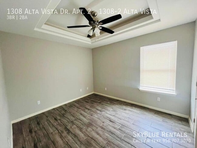 Building Photo - 1308 Alta Vista Dr
