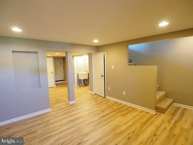 Building Photo - 7065 Eastbrook Ave