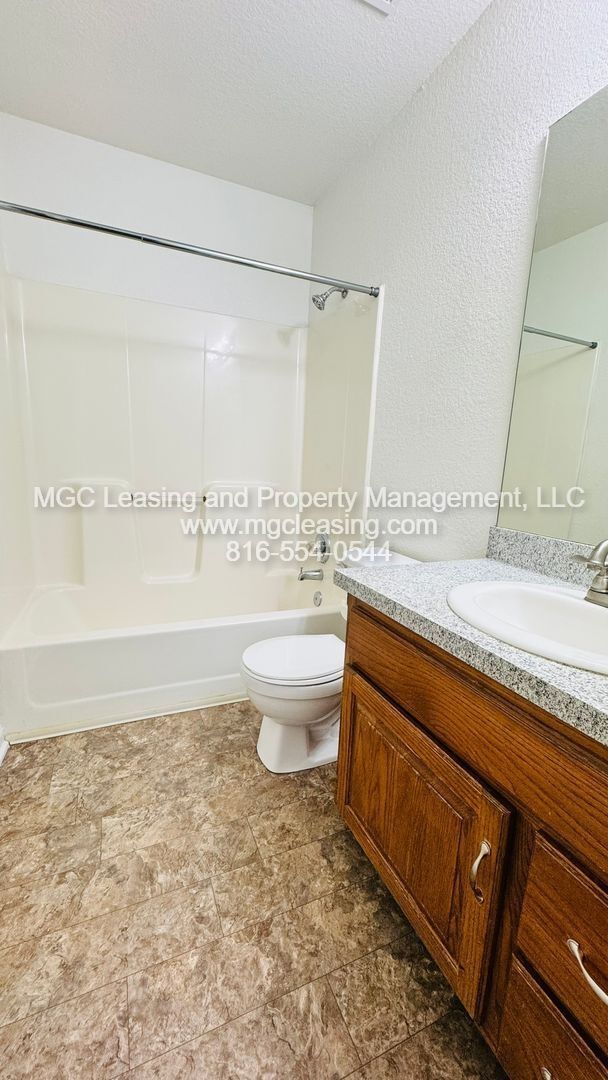 Building Photo - November Special - $500 Amazon Gift Card &...