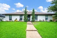 Building Photo - 2620 Winterstone Dr