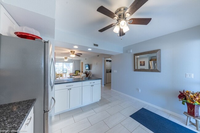 Building Photo - TURNKEY FURNISHED RENTAL ON GOLF COURSE. GROUND FLOOR UNIT