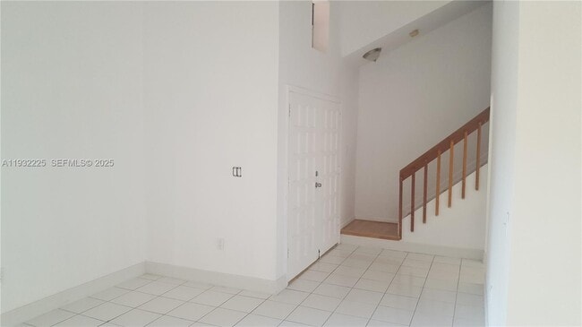 Building Photo - 11860 SW 92nd Ln