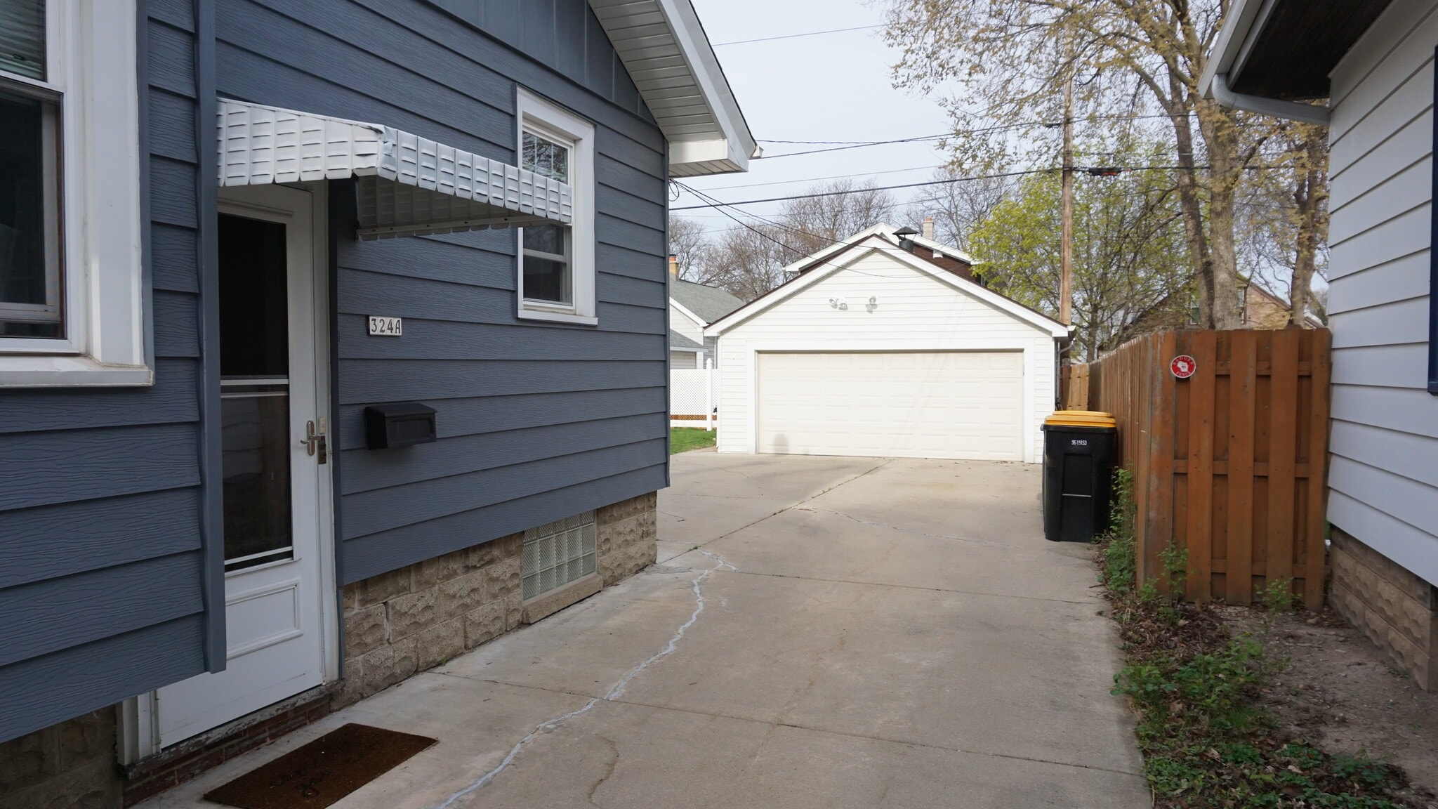 Garage/Exterior - 324 N 70th St
