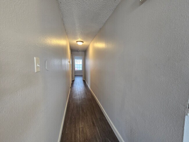 Building Photo - 4304 Duval Rd