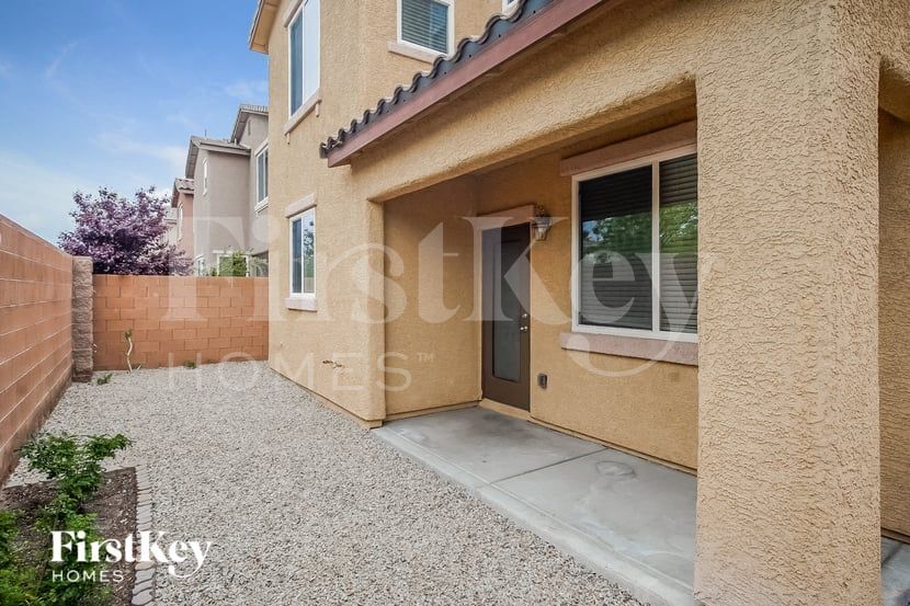 Building Photo - 8149 Begonia Blush Dr