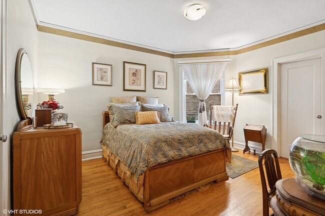 Building Photo - 5146 N Leavitt St