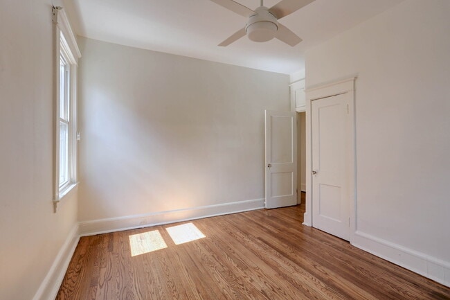 Building Photo - 3BD/1BA: Stunning Duplex in Baltimore City