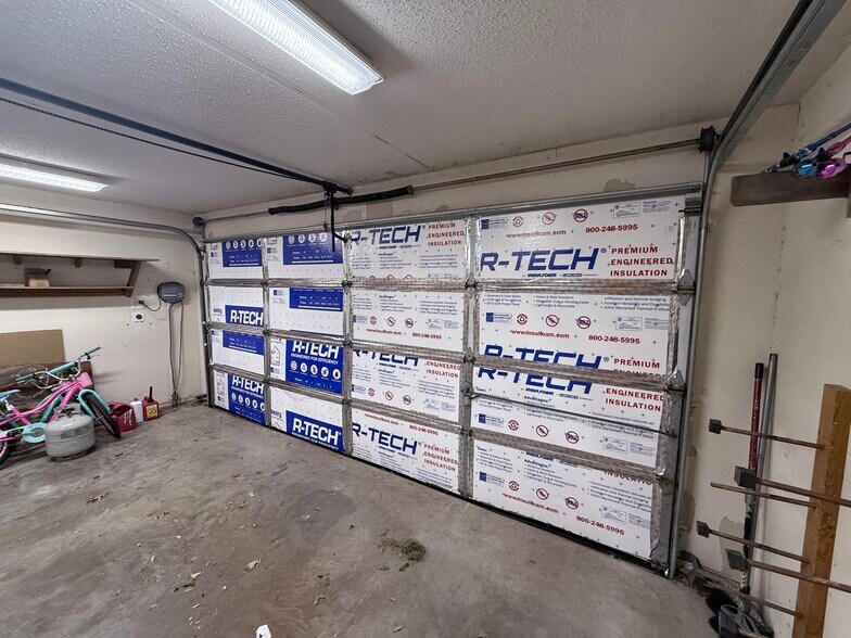 Building Photo - 3305 Shadow Trl