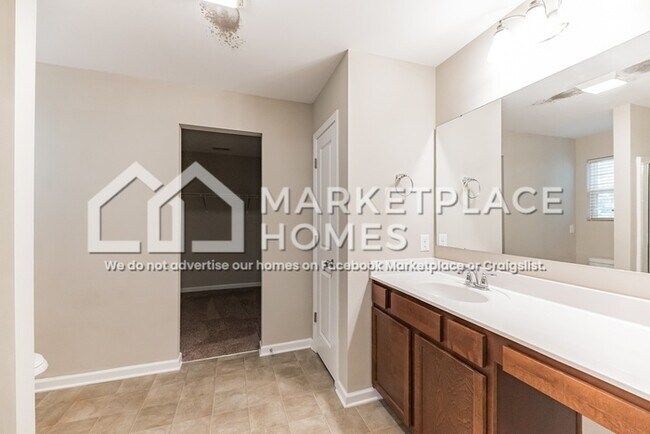 Building Photo - 115 Rawlins Dr